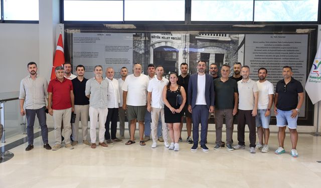 Manavgat Belediyesi Başkan Vekili Mehmet Çiçek, esnafın sorunlarını yerinde dinledi