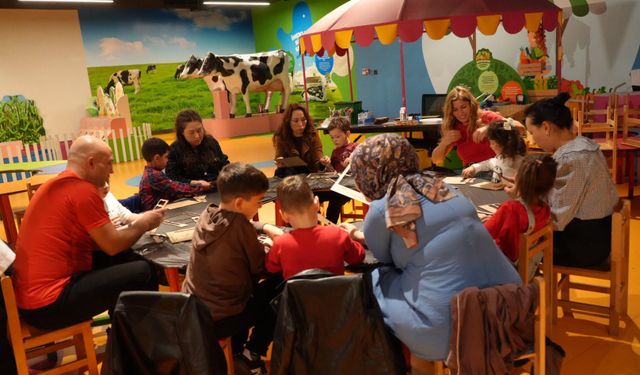 Kepez’de Cumhuriyet Coşkusu Minik Mucitlerle yaşandı