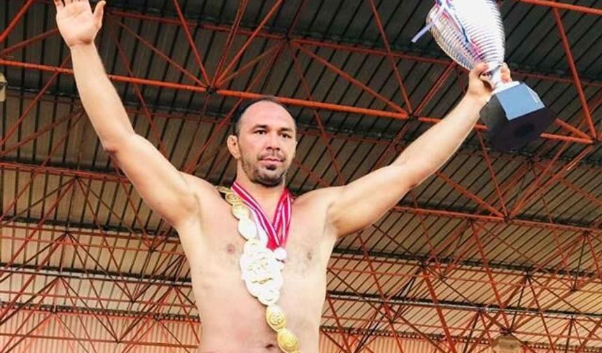 Son dakika... Ali Gürbüz Aksu Belediyesi'nden ayrıldı... Megastar hangi belediye ile anlaşacak?