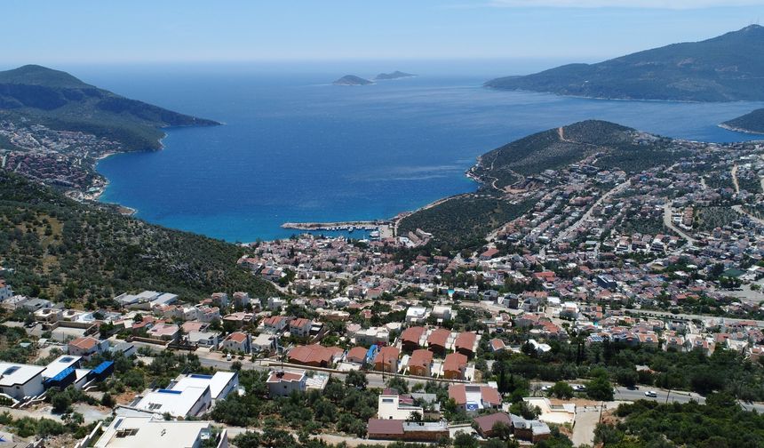 Kaş’taki gizemli siluet yıllardır çözülemiyor