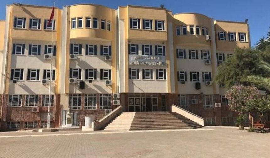 Konyaaltı Anadolu Lisesi’nde skandal... Müdürden öğrencilere şok baskı