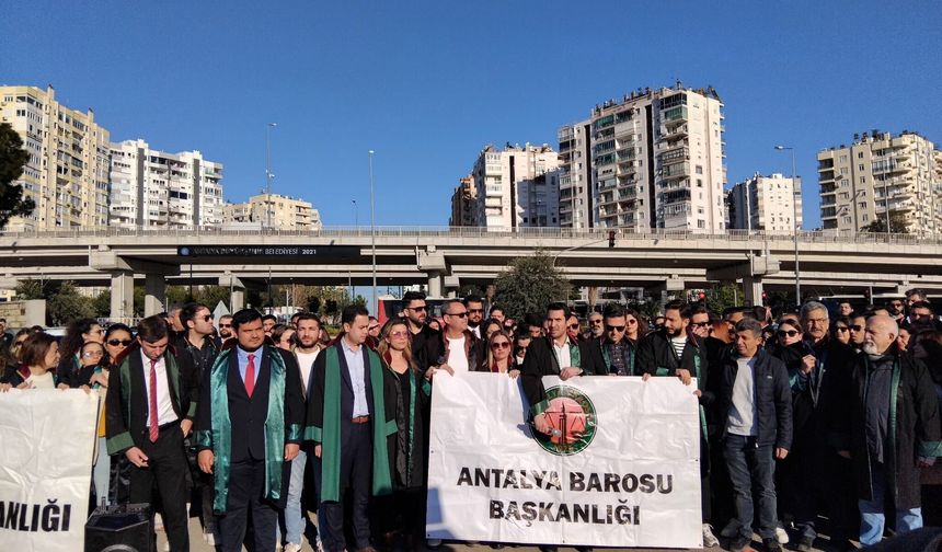 Antalya Barosu’ndan 19 Mart çıkışı: “Hukuk devleti ağır yara aldı”