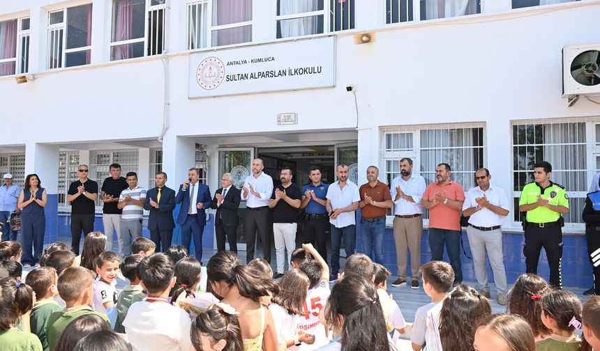 Kumluca’da karne heyecanı yaşandı