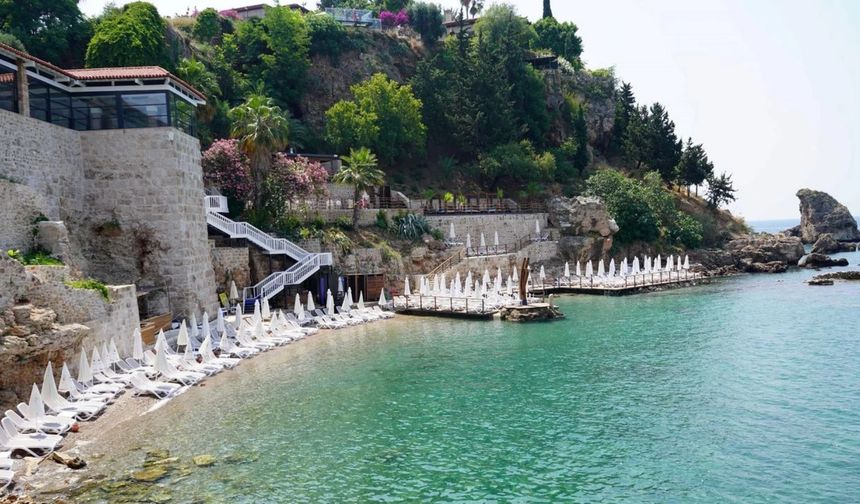 Tartışmalara konu olan plaj için Antalya Valiliği son noktayı koydu