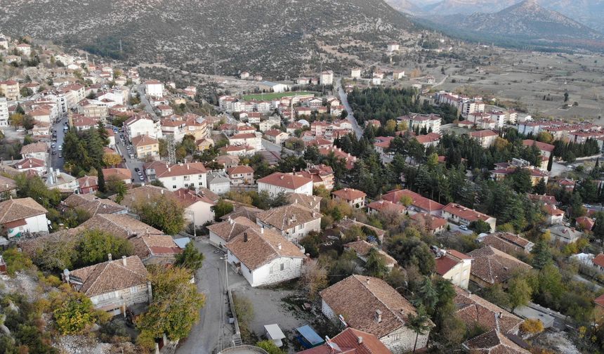 Dağların eteğindeki anlamlı adın hikayesi! Akseki'nin adı nereden geliyor?