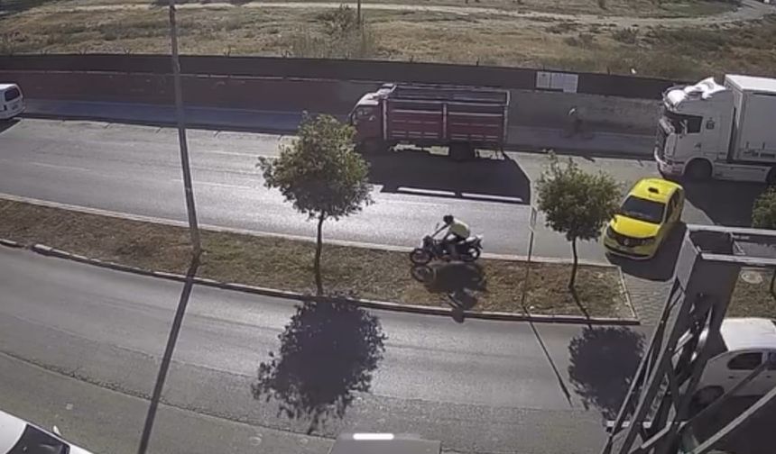 Bir anlık hata motosiklet sürücüsünü hayattan kopardı