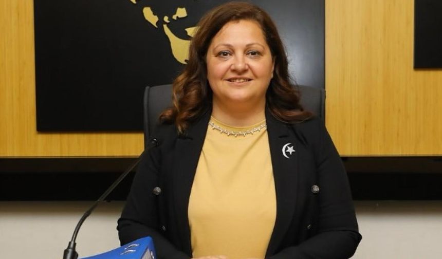 Burcu Köksal AK Parti iddialarına yanıt verdi: "CHP'nin evladıyım"