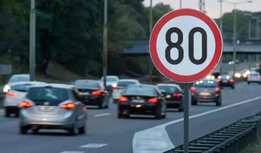 Kara yollarında yeni dönem başlıyor! Trafik levhaları yenilenecek