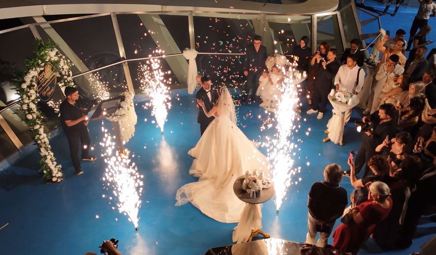 114 metrelik Expo Kulesi'nde ilk nikah