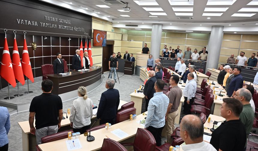 Kepez Meclisi’nden vefa örneği: Gazetecilerin isimleri parklarda yaşayacak