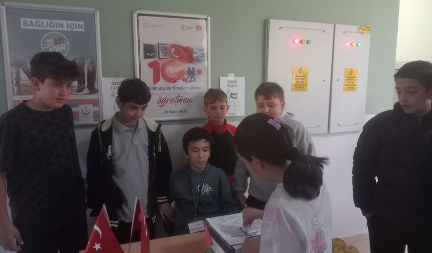 Eğirdirli öğrencilerden Filistin’e anlamlı destek: 238 bin 85 TL yardım toplandı