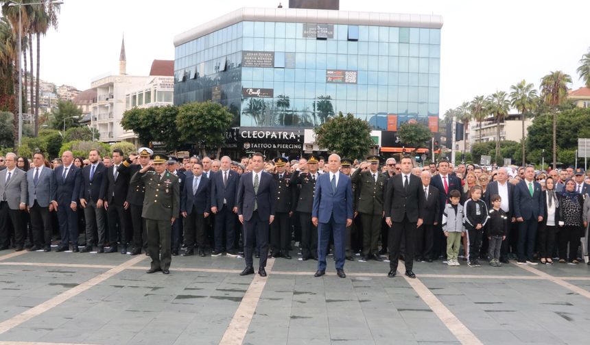 Atatürk Alanya'da anıldı