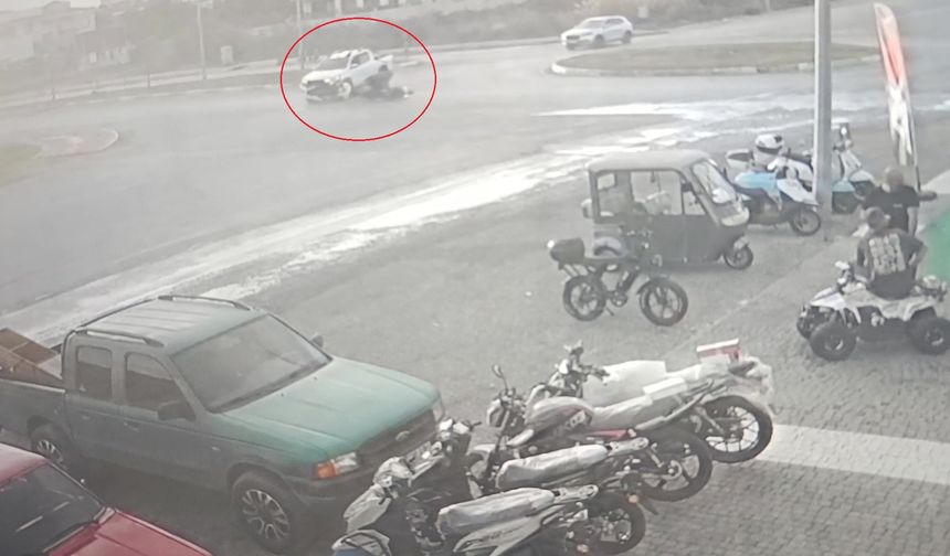 Kamyonetle çarpışıp motosikletiyle 25 metre sürüklendi
