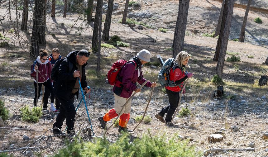 'Tarihi Kilikya Yolu Yürüyüşü’ne yoğun ilgi sürüyor