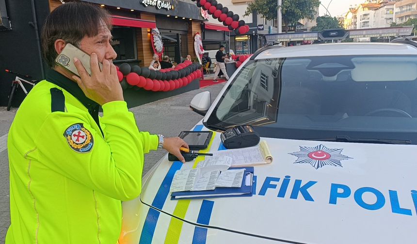 Yüksek sesli müzik yayını aday sürücüyü hem aracından hem de ehliyetten etti