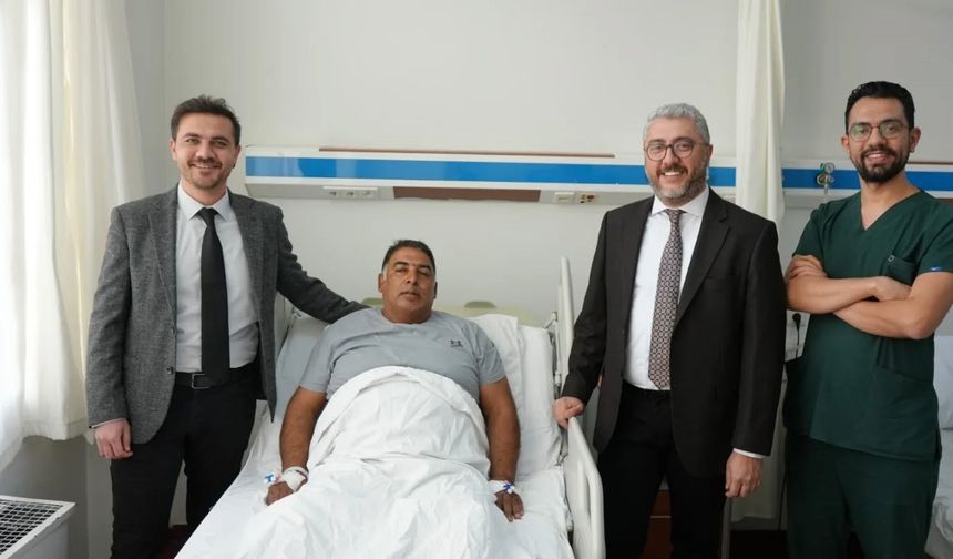 Aydın'da sağlıkta devrim! Ağız içinden alınan doku ile yeni idrar yolu oluşturuldu