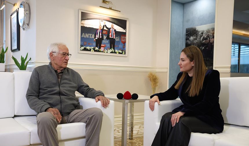 Antalya’da belediye şoföründen örnek davranış