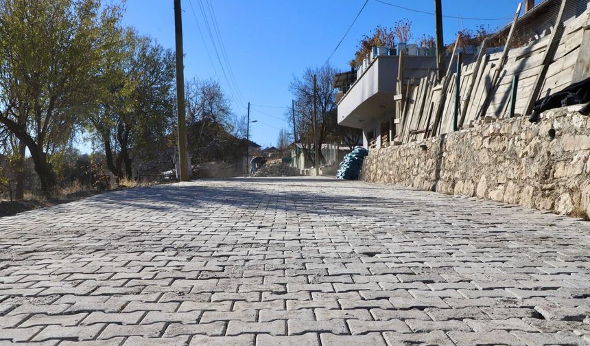 Antalya’nın üç mahallesine yol