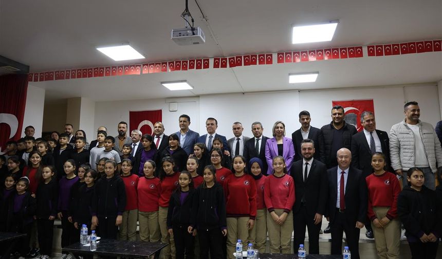 Bu okul yapay zeka ile hem öğrenci takibi sağladı hem de sıfır atık tasarrufuna geçti