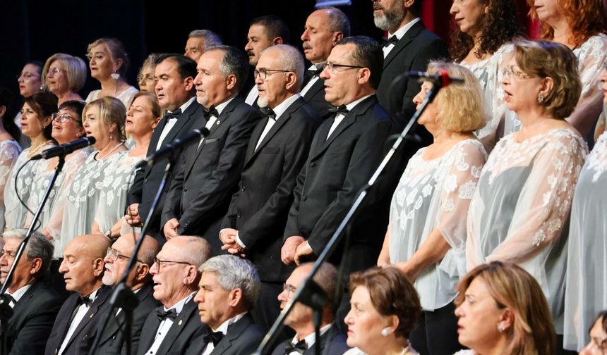 Manavgat Belediyesi’nin ev sahipliğinde unutulmaz konseri