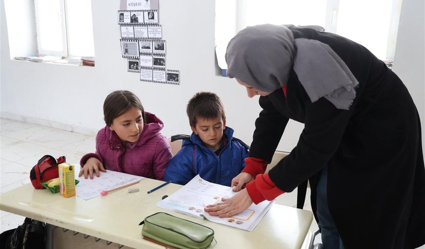 Adana'da 1600 rakımda eksi 20 derecede zorlu eğitim