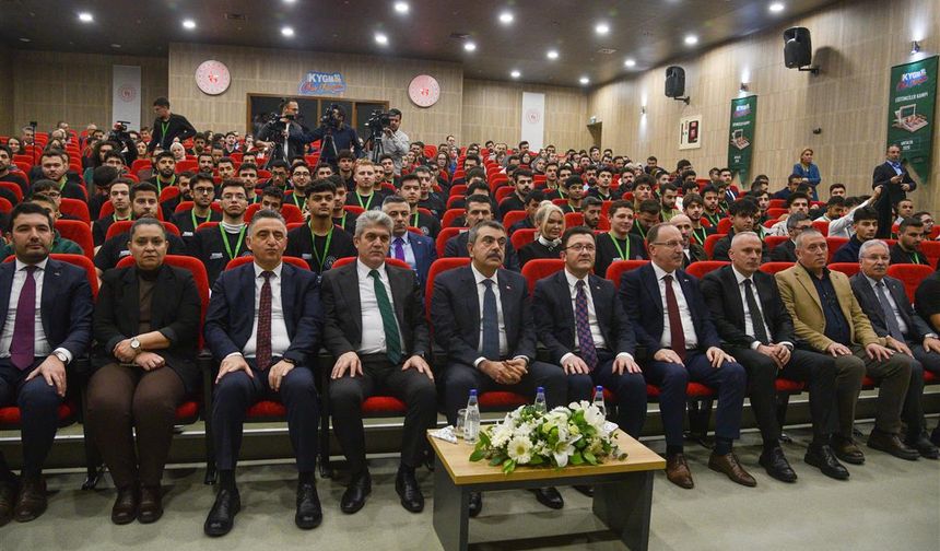 Bakan Tekin’den dikkat çeken eğitim çıkışı