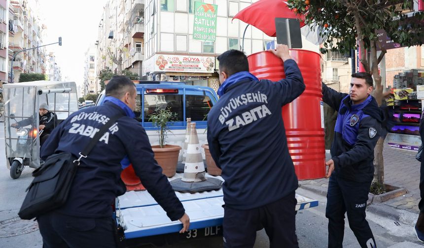 Mersin’de kaldırım işgaline geçit yok