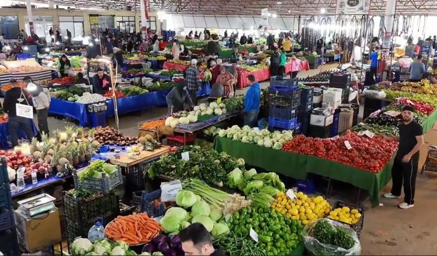 Aksu Belediyesi'nden pazarlarda sıkı denetim