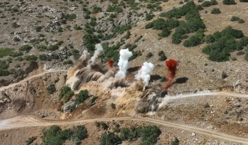 Antalya’da muhtar isyan etti: “Evler sallanıyor işimiz Allah’a kaldı”