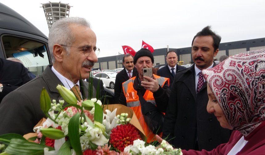 Bakan Uraloğlu: "Isparta'da son 24 yılda ulaşıma 35,4 milyar lira yatırım yaptık"