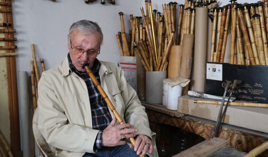 80 yaşında Çukurova kamışlarını sanata dönüştürüyor