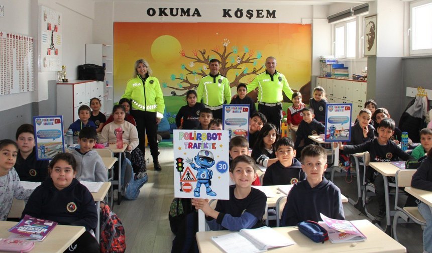 Antalya Emniyet Müdürlüğü’nden öğrencilere trafik eğitimi