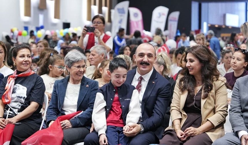 Konyaaltı Belediyesi’nde coşkulu kutlama