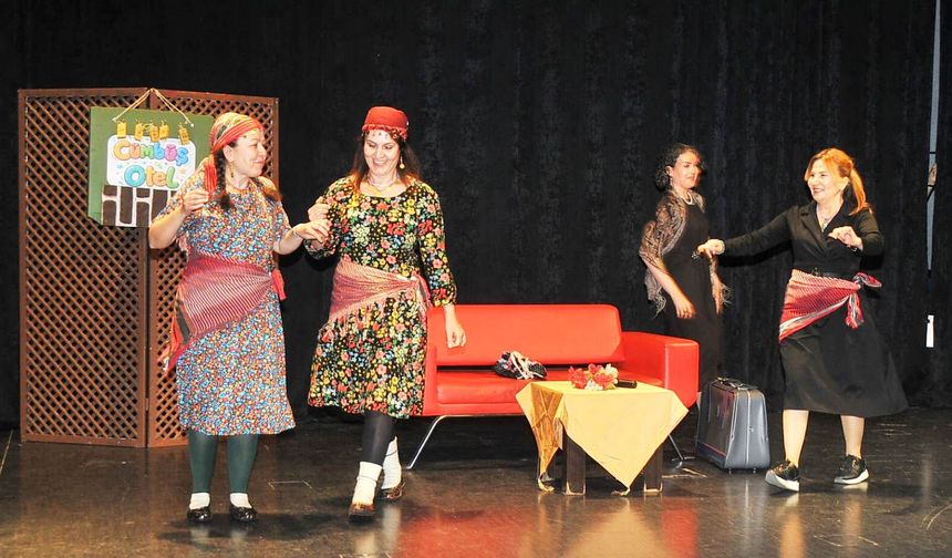 Antalya’da 'Cümbüş Otel'e alkış yağdı