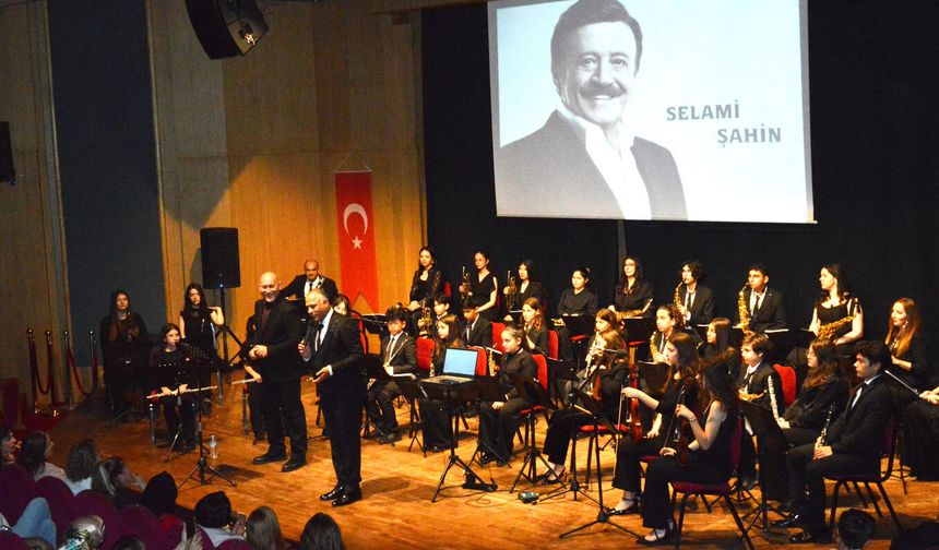 Antalyalı genç müzisyenler hayran bıraktı