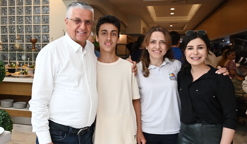 Kemer Belediyesi’nden özel kutlama