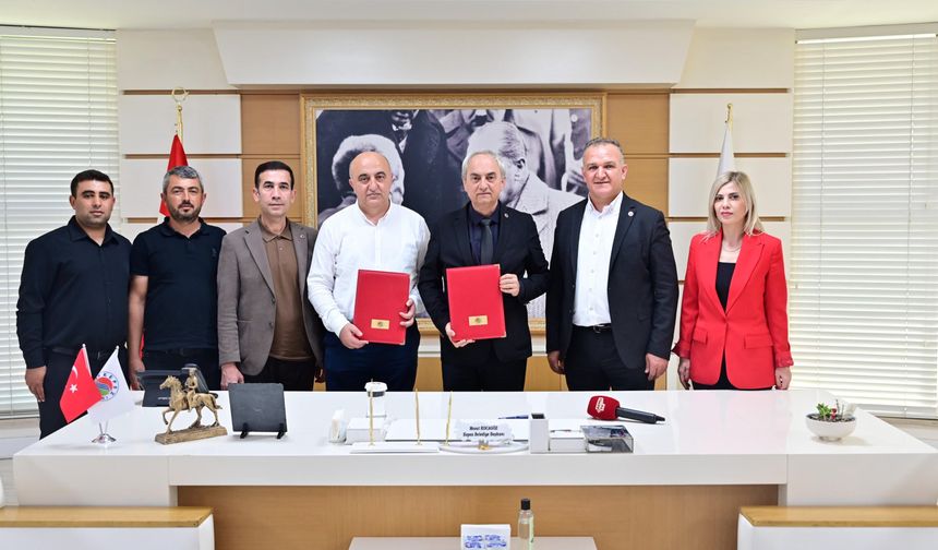 Kepez’in beklediği semt evi için imzalar atıldı