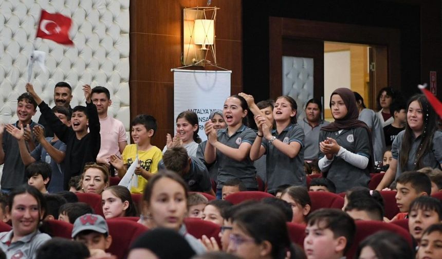 Konyaaltı Belediyesi ANTGİAD bilgi yarışmasına ev sahipliği yaptı