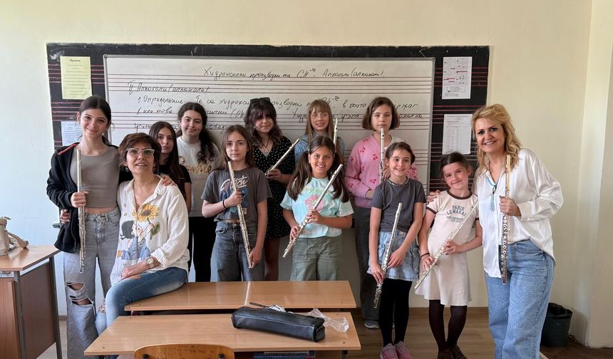 Lelya Bayramoğulları Bulgaristanlı çocuklara ilham oldu
