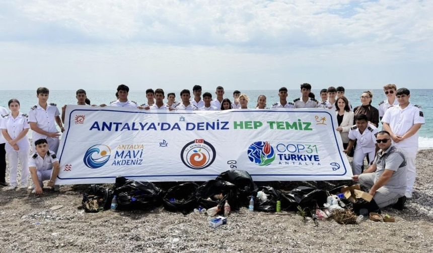 Konyaaltı Belediyesi ve öğrencilerden örnek etkinlik