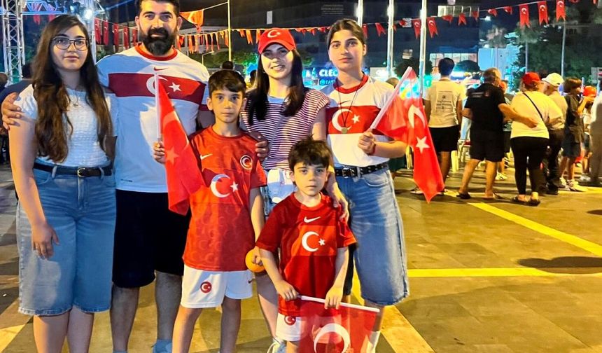 Antalya 15 Temmuz'un 10'uncu yılında tek yürek oldu