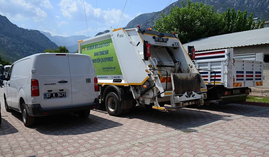 Kemer Belediyesi düğmeye bastı araç filosu büyüyor