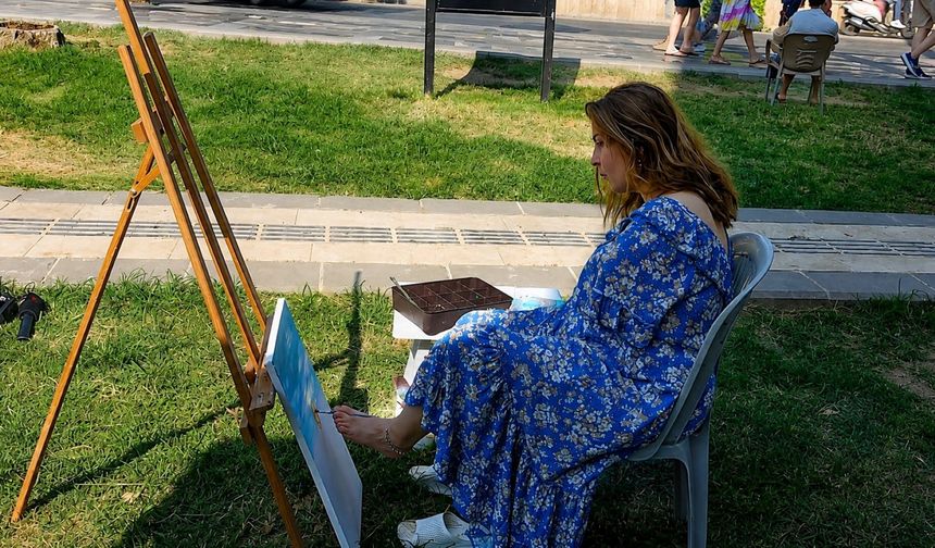 Antalya’da kaza kollarını aldı ayaklarıyla hayata tutundu