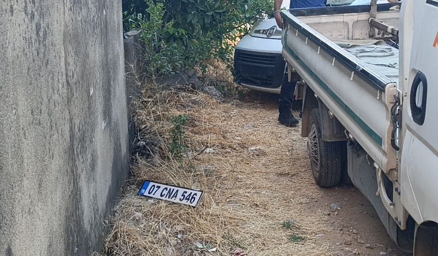 Antalya’da sahte plaka operasyonu: 3 kişi gözaltına alındı