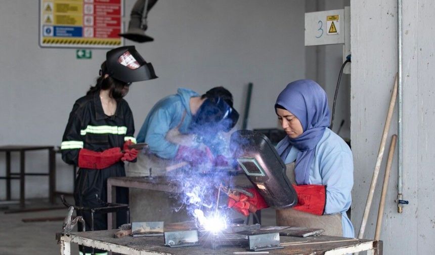 MERCEK’te kursu bitirenlerin yüzde 85'i iş sahibi oldu