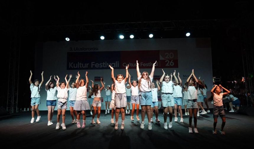 Kepez’de miniklerin dansı beğeni topladı