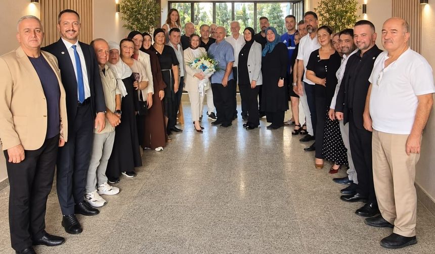 Antalya’daki Kadın ve Çocuk Dayanışma Derneği’nde Memnune Kayhan güven tazeledi