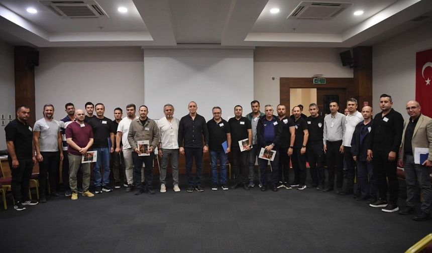 Konyaaltı Belediye Başkanı Cem Kotan ilk derse katıldı
