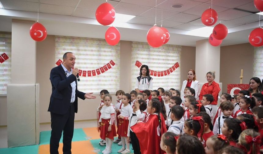 Konyaaltı Belediye Başkanı Cem Kotan Cumhuriyet Bayramı’nı çocuklarla kutladı